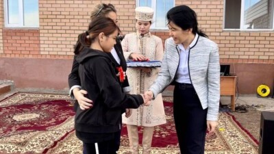 Праздничное новоселье! Ко Дню Республики Казахстан десятки акмолинцев получили ключи от квартир