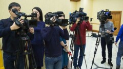 Пункты о соблюдении тематики брифинга и требований модератора включили в проект правил аккредитации журналистов