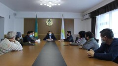 Ещё одно очное совещание прошло в акимате Алматы, несмотря на запрет Бекшина
