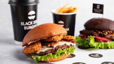 В Royal Tulip состоялось открытие Black Star Burger. ДСЭК Алматы не получил документы о нарушении карантина