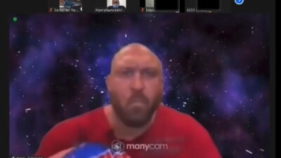 Судебный процесс в Zoom по делу бюро Жовтиса прервал мужчина с пачкой чипсов