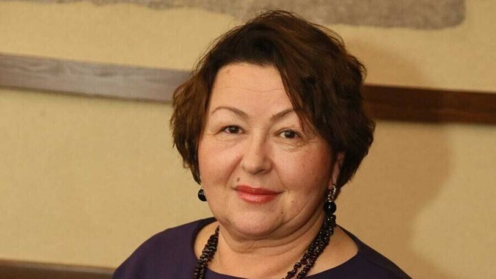 "Шансов лечь в стационар без звонка у рядового казахстанца практически нет". Депутат Смирнова о жалобах больных КВИ