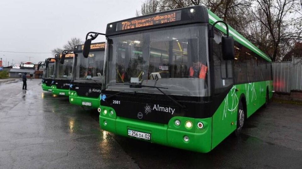 Алматинцы жалуются на неработающие кондиционеры в автобусах. Автопарк обещает решить вопрос с ремонтом