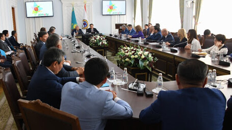 Состав маслихата Алматы обновился почти на 75%
