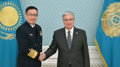 Токаев встретился с министром обороны Китая