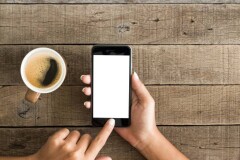 Сколько дней нужно работать казахстанцам, чтобы купить iPhone 13 Pro