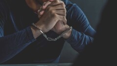 Полицейского, который снял деньги с карты подозреваемого, осудили на 6 лет в Алматы