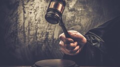 Семерым сотрудникам ИВС, обвинённым в пытках участников январских событий, вынесли приговор