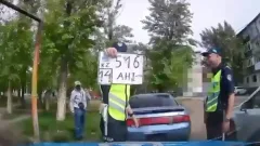 Нарисовал на картонке: водителя с самодельными госномерами остановили в Экибастузе