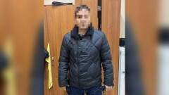 Курьера, который брал товары для доставки, но не довозил их до получателя, задержали в Алматы