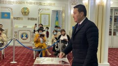 "Моментально". Смаилов рассказал, как выбрал кандидата, за которого он проголосовал