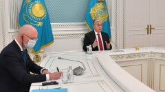 Президент поручил исключить неравенство в зарплатах иностранцев и казахстанцев в "АрселорМиттал"