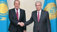Касым-Жомарт Токаев принял главу МИД России Сергея Лаврова