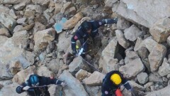 Автобус провалился в воронку в Павлодарской области: какую помощь окажут семьям погибших