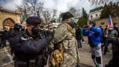 У посольства РФ в Праге произошли беспорядки из-за высылки российских дипломатов