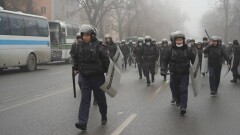 В Нур-Султане шесть человек доставили в больницы с митингов