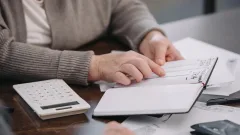 Информацию о досрочной выплате январских пенсий опровергли в Минтруда