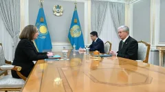 Касым-Жомарт Токаев встретился с послом США в Казахстане Джули Стаффт