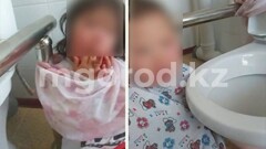 Воспитатели привязали детей-инвалидов к поручням: в Атырау закрыто уголовное дело