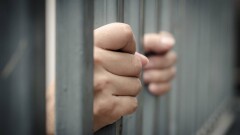 Полицейские, осуждённые за пытки участника январских событий в Алматы, избивали его под камерой