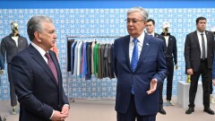 Высадку деревьев на дне Арала обсудили Токаев и Мирзиёев