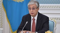 Токаев поздравил казахстанцев с Днём государственных символов