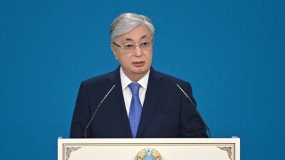 Токаев запретил вывозить из страны более 10 тысяч долларов