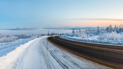 Спасатели вызволили из снежного плена легковые и грузовые авто в Жамбылской области