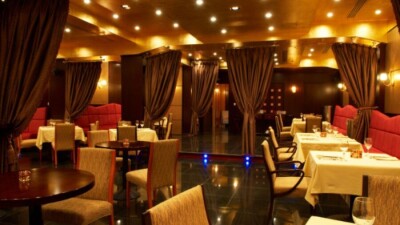 Работу ресторана Zoloto и ночного клуба Alanya приостановили в столице за неоднократные нарушения карантина