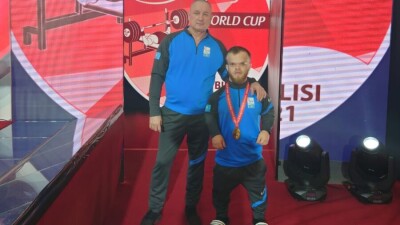 Акмолинский паралимпиец побил рекорд Азии по пауэрлифтингу