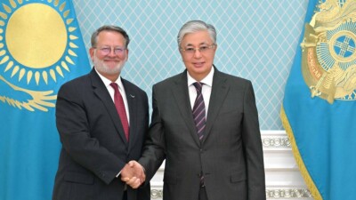 Токаев попросил председателя Комитета сената США поблагодарить Джо Байдена