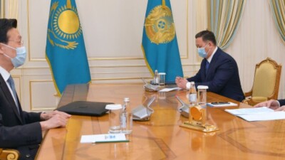 Президент обсудил с послом КНР ожидаемые поставки китайской вакцины