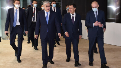 Касым-Жомарт Токаев и Садыр Жапаров посетили МФЦА "Астана"