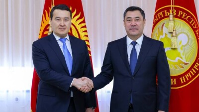 Смаилов и Жапаров обсудили проведение дней культуры Кыргызстана в Казахстане