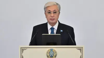 "Извлекаем уроки из прошлого". Токаев выступил на торжественном собрании по случаю Дня Республики