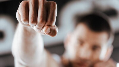 В Алматы замначальника управления полиции Наурызбайского района уволили за то, что он ударил подчинённого
