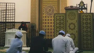 В Узбекистане во время намаза в мечети произошёл взрыв: три человека погибли