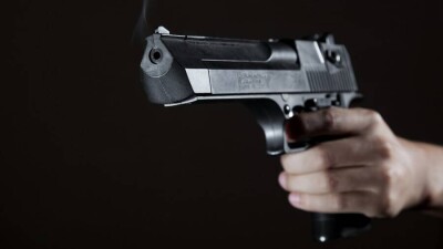 Подростки обстреляли балкон жилого дома из пистолета в Павлодаре