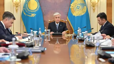 Республиканский бюджет на 2026-2028 годы обсудили в Акорде