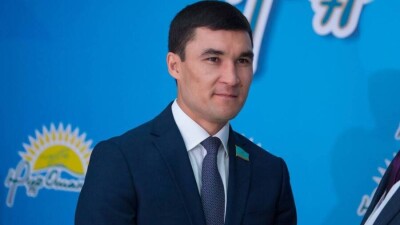 Акан Сатаев снял фильм про Серика Сапиева. Когда его покажут