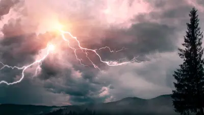 Дожди, грозы, град: прогноз погоды на три дня представили синоптики Казгидромета