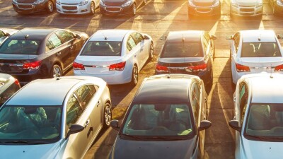 Продажи новых авто выросли на 69% в Казахстане