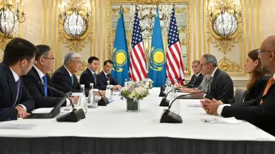 "Высокоскоростной и недорогой интернет для жителей Казахстана". Токаев принял вице-президента Amazon