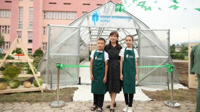 Проект "Жасыл мектеп" открывает новые теплицы в школах и подводит итоги учебного года
