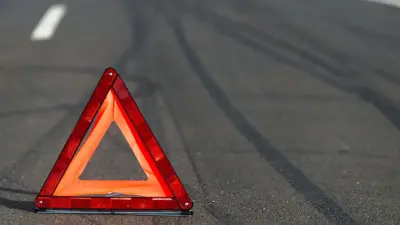 Слетели с трассы: два человека погибли в ДТП с автобусом в Алматинской области