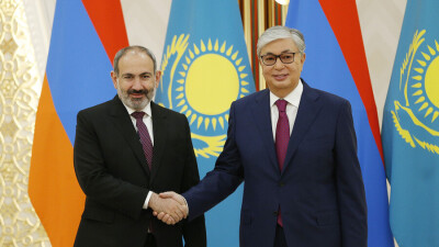 Токаев и Пашинян обсудили ситуацию на границе Армении и Азербайджана