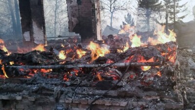 МЧС: Пожар в Риддере удалось локализовать