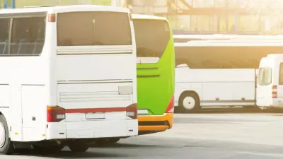 Водитель городского автобуса наехал на пенсионерку в Алматы