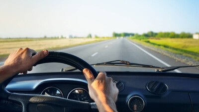 Токаев о пересмотре ставок утильсбора: Нельзя открывать свой рынок для откровенного импортного автохлама