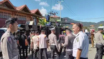 Автобус с пассажирами перевернулся: 12 человек погибли в ДТП в Индонезии